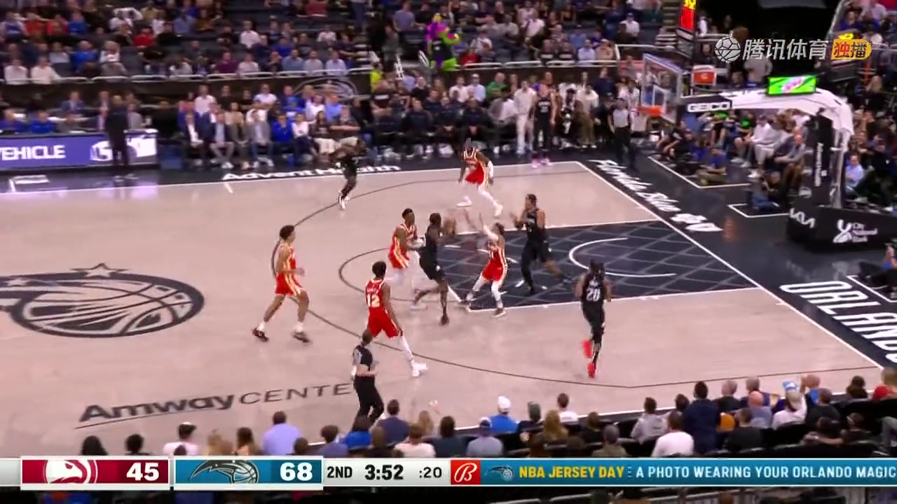 比文班亞馬如何？波爾-波爾持球一條龍反擊轉身過人暴扣